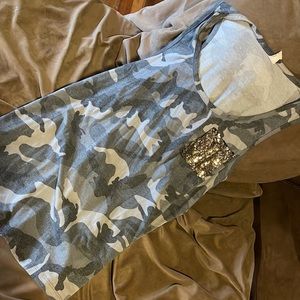 XL camo tank with sequins pocket